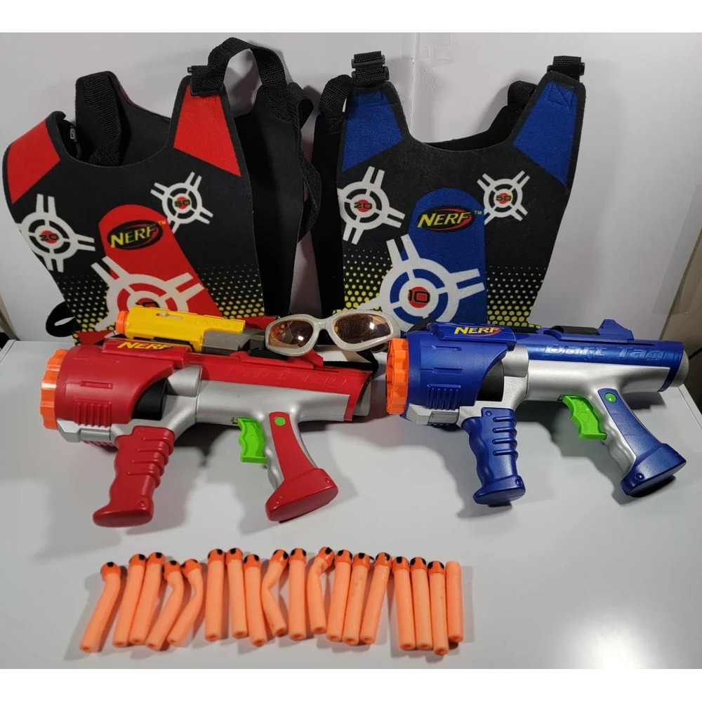 Lot of 2 Nerf Dart Gun Tag Interactive Toys Hasbro 2005 Red And Blue + 18 Darts